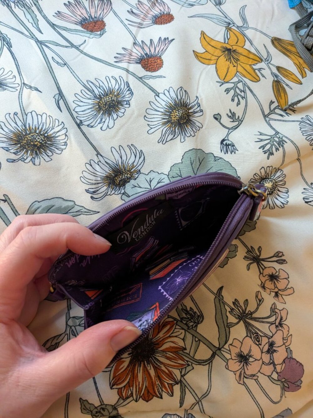 Vendula London Bookmobile Zippered Coin Purse - Picture 3 of 3